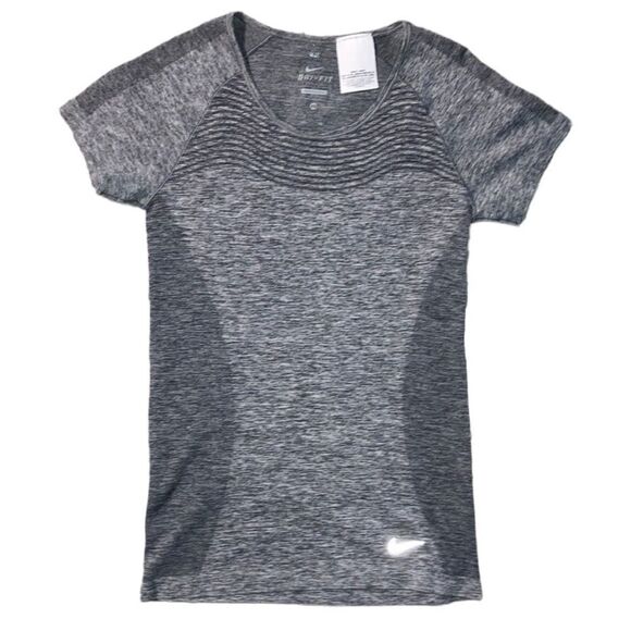 Nike Dri-Fit Workout Top - Picture 1 of 3